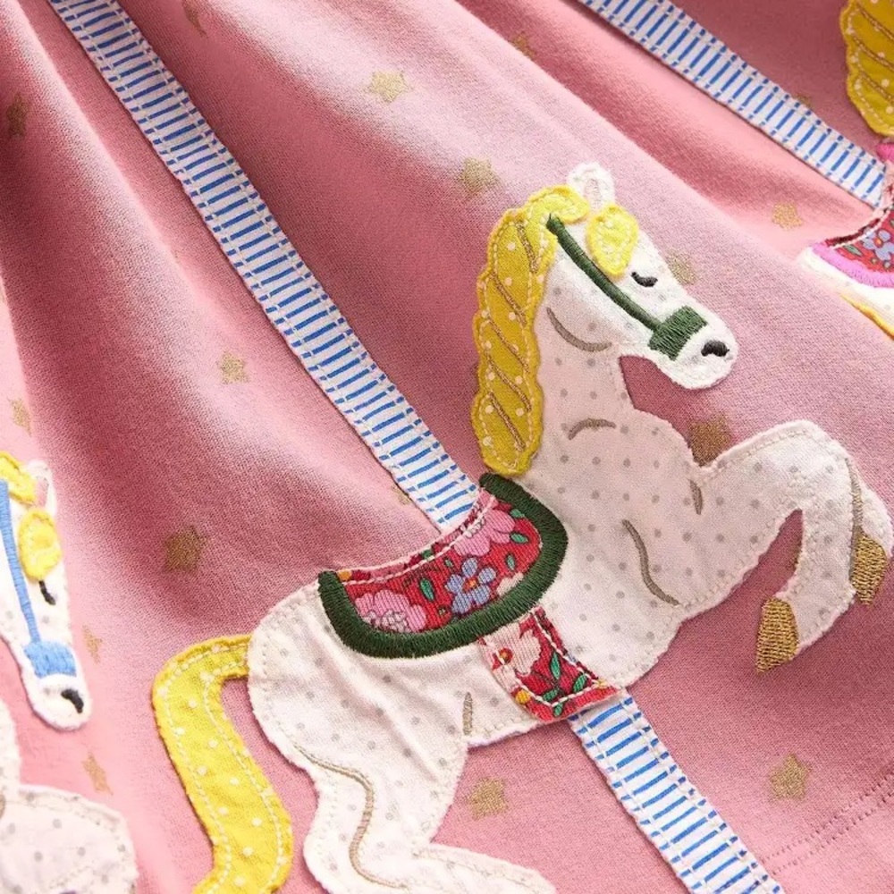 MINI BODEN VINTAGE PINK STAR HORSE CAROUSEL APPLIQUÉ LONG SLEEVE JERSEY DRESS - Picture 2 of 3